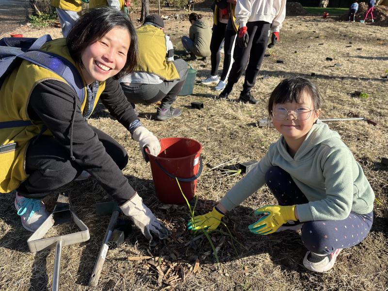 National Tree Day family planting