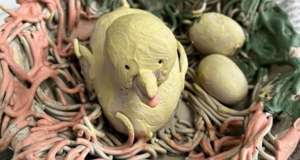 Clay bird nest 