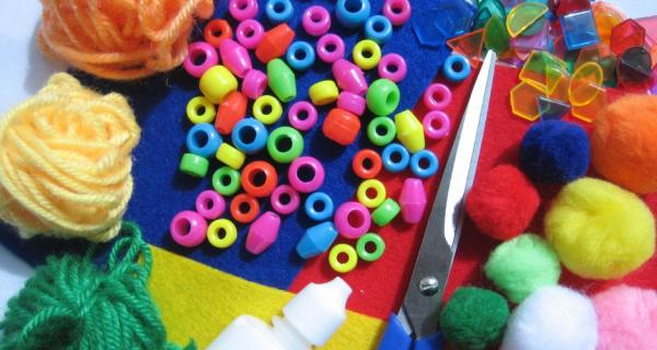 image of yarn and beads